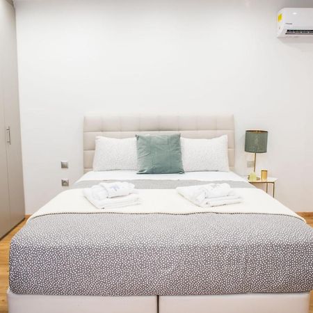 A24 Pristine & Sunny Suite Near Plaka & Parthenon 雅典 外观 照片